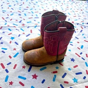 Pink & brown leather Shyanne round toe size 6D boots